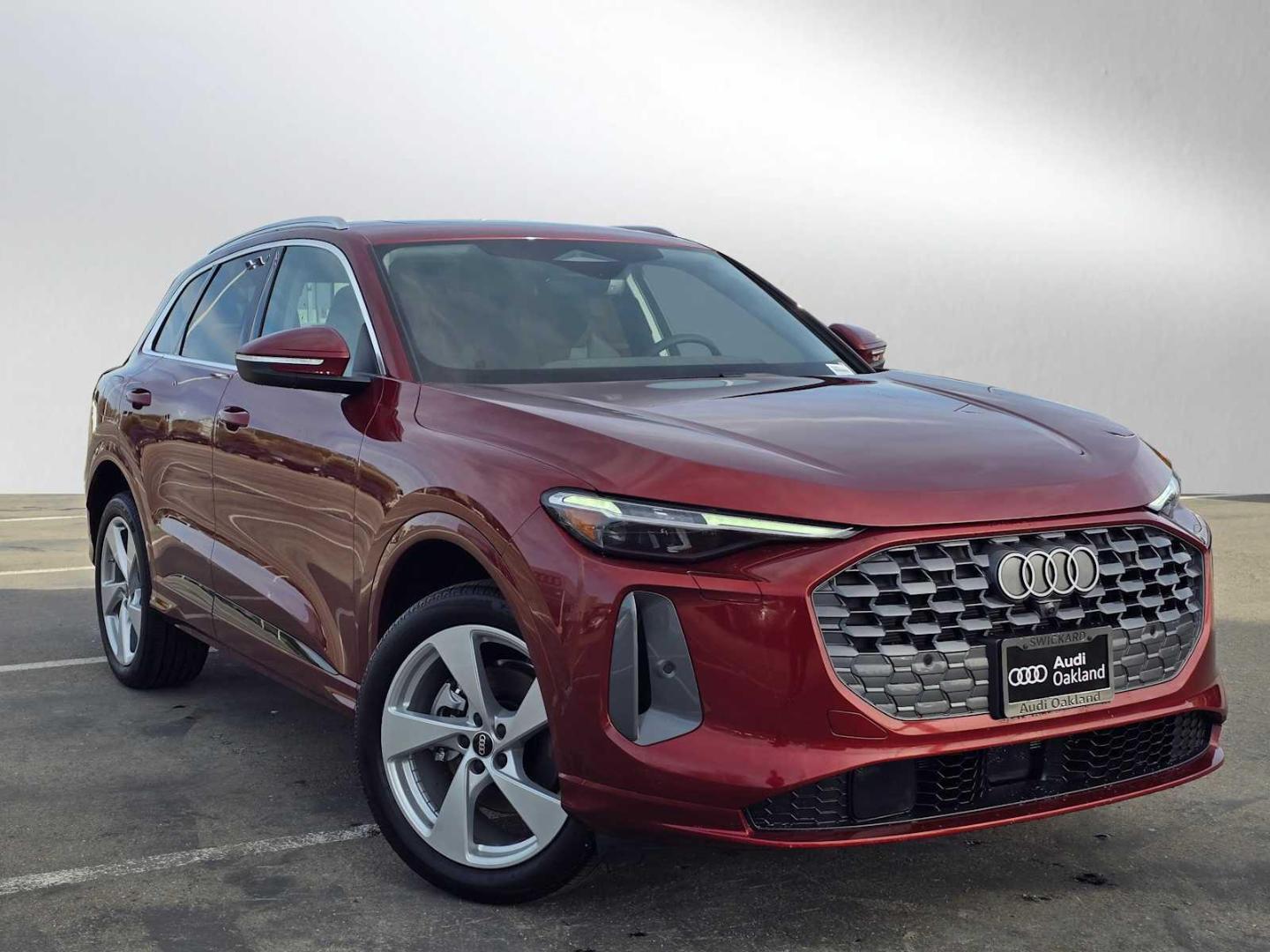 2025 Audi Q5 40 Premium Plus's photo