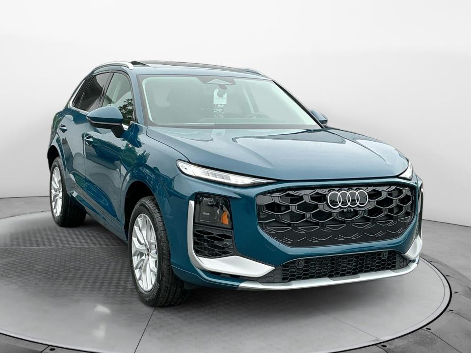 2026 Audi Q3 S line quattro's photo