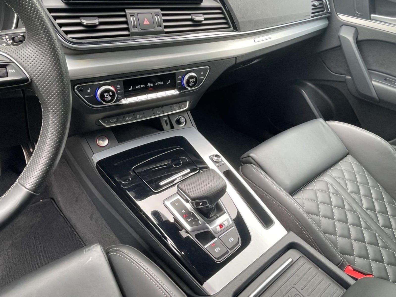 Audi SQ5 – Bild 14