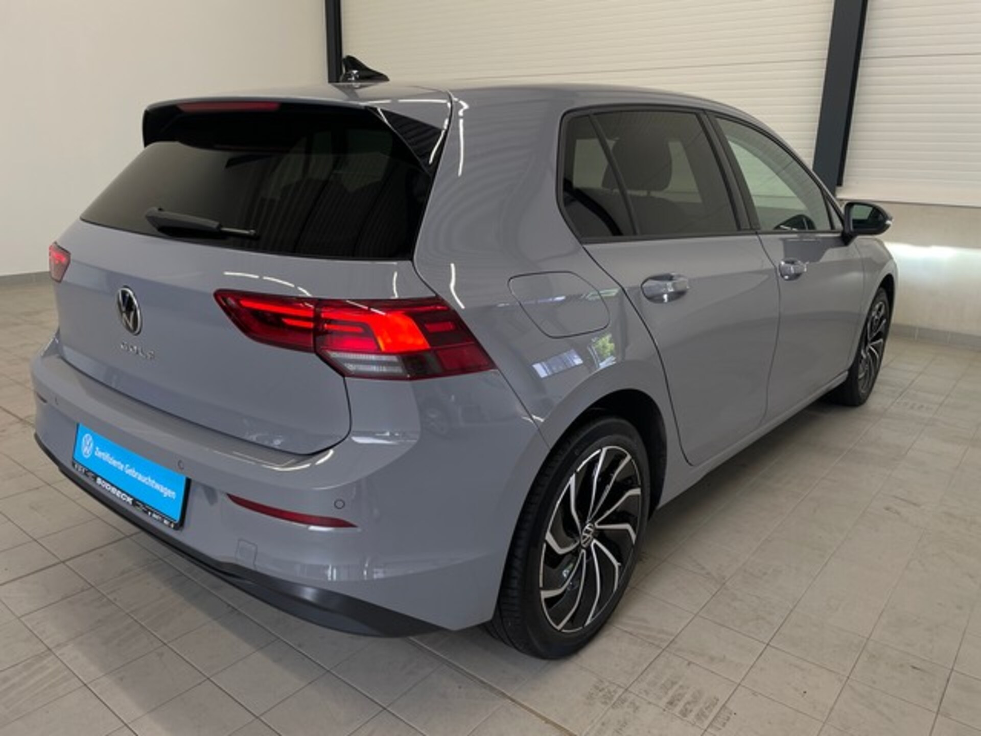 Volkswagen Golf Life