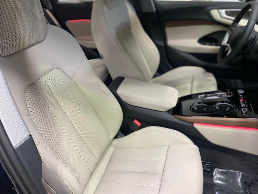 2025 Audi A5 Prestige - Photo 8