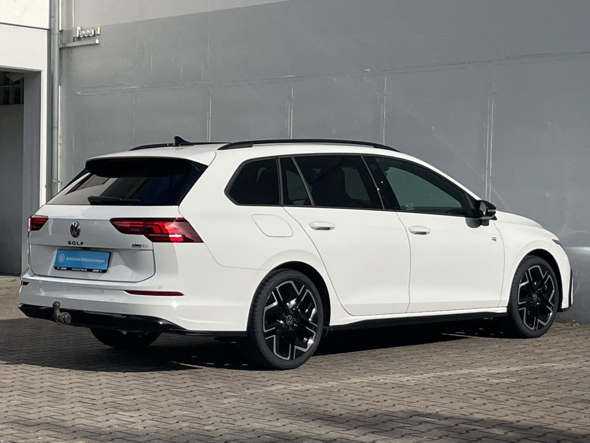 Volkswagen Golf Variant R-Line
