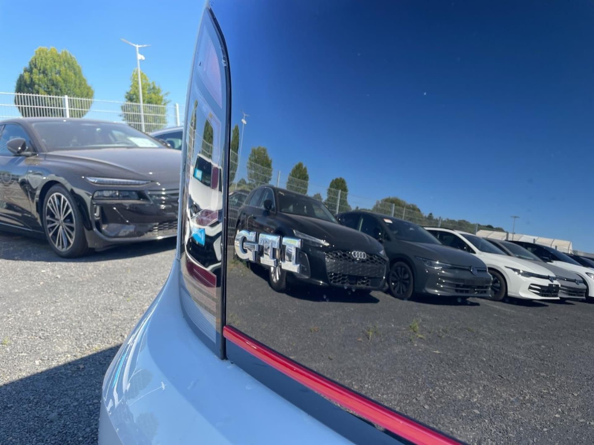 Volkswagen up! GTI