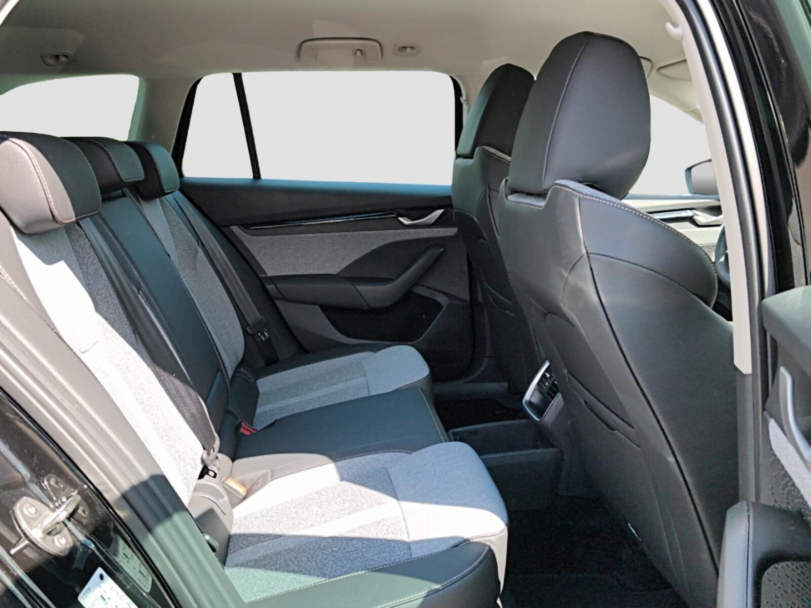 Škoda Octavia Combi – Bild 23