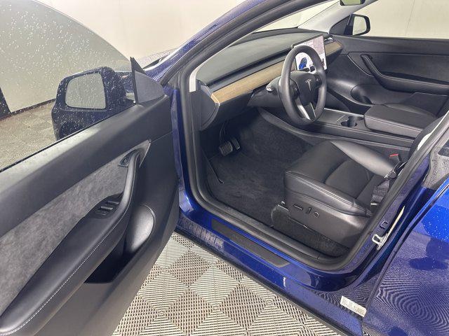 Used 2022 Tesla Model Y Long Range with VIN 7SAYGDEE2NA007549 for sale in Omaha, NE