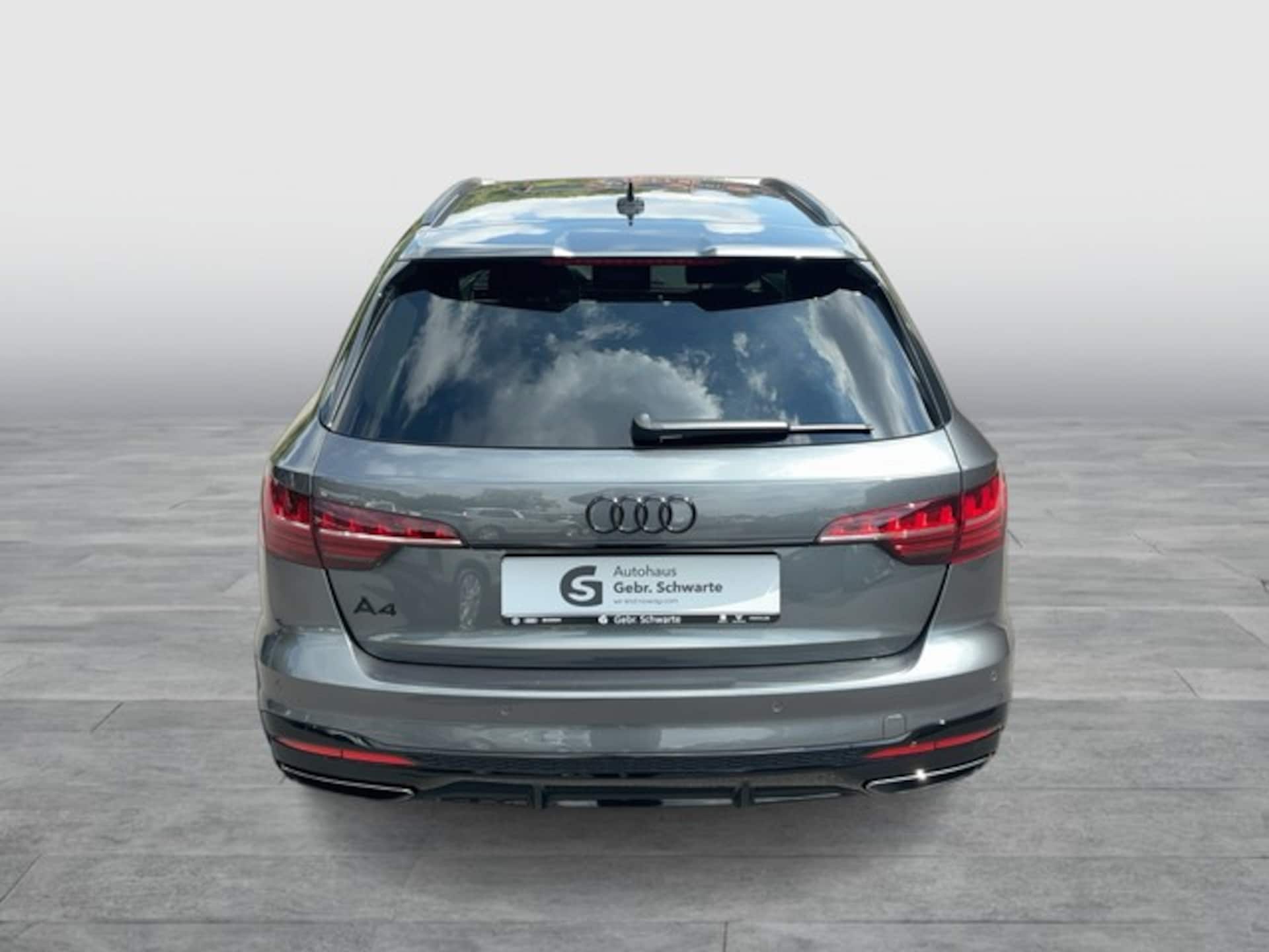 Audi A4 Avant S line