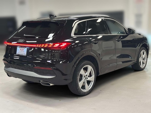 2025 Audi Q5 Premium Plus - Photo 4