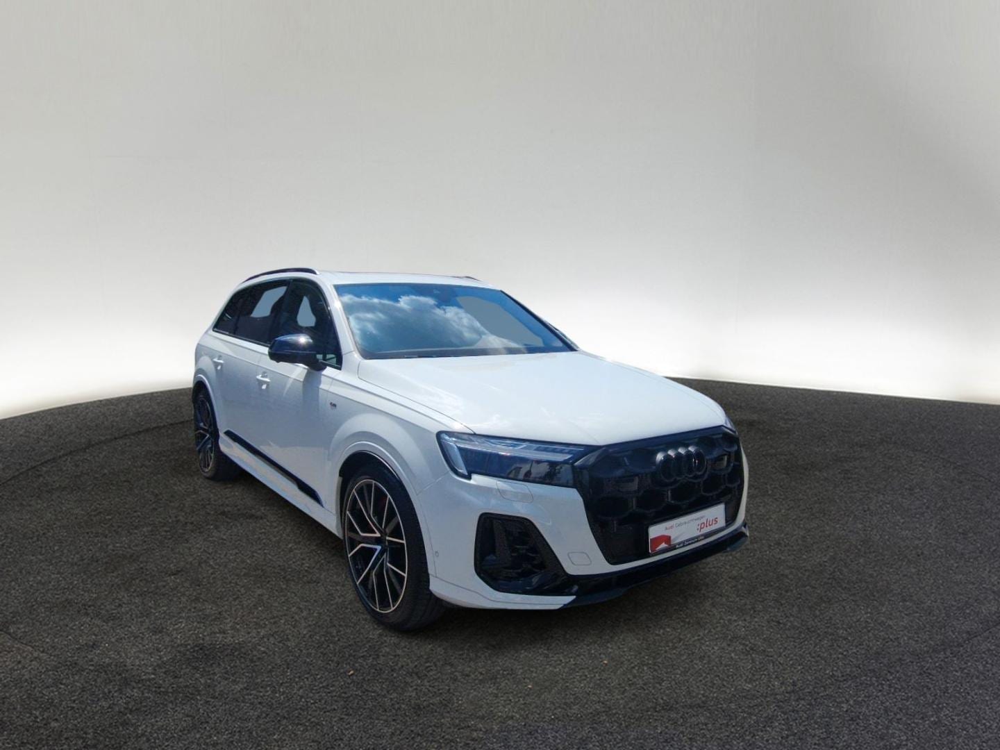 Bild über Audi Q7 SUV TFSI e S line business TFSI e quattro 360 kW tiptronic - für weitere Informationen kontaktieren Sie den Audi Partner