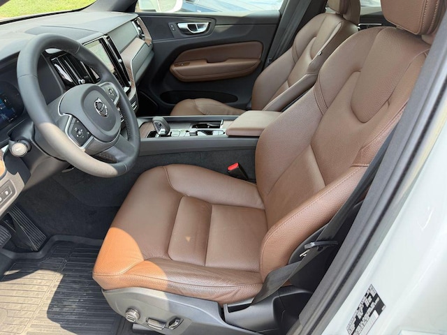 2022 Volvo XC60 Recharge Plug-In Hybrid