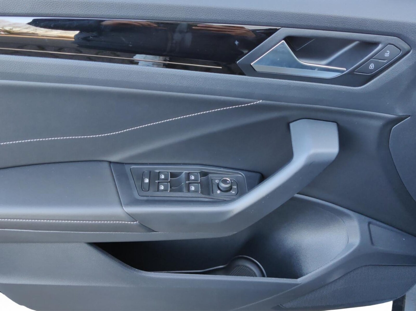 Volkswagen T-Roc – Bild 10