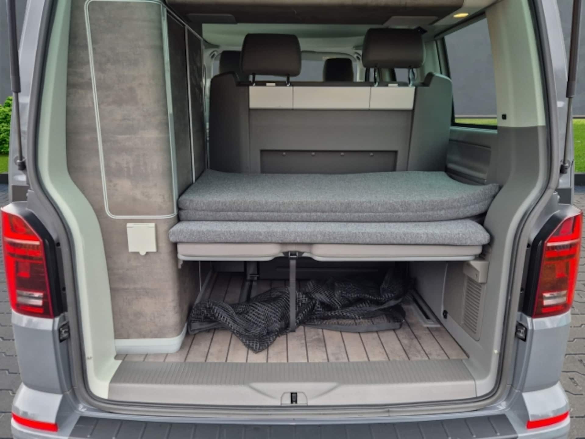 Volkswagen T6.1 California Ocean