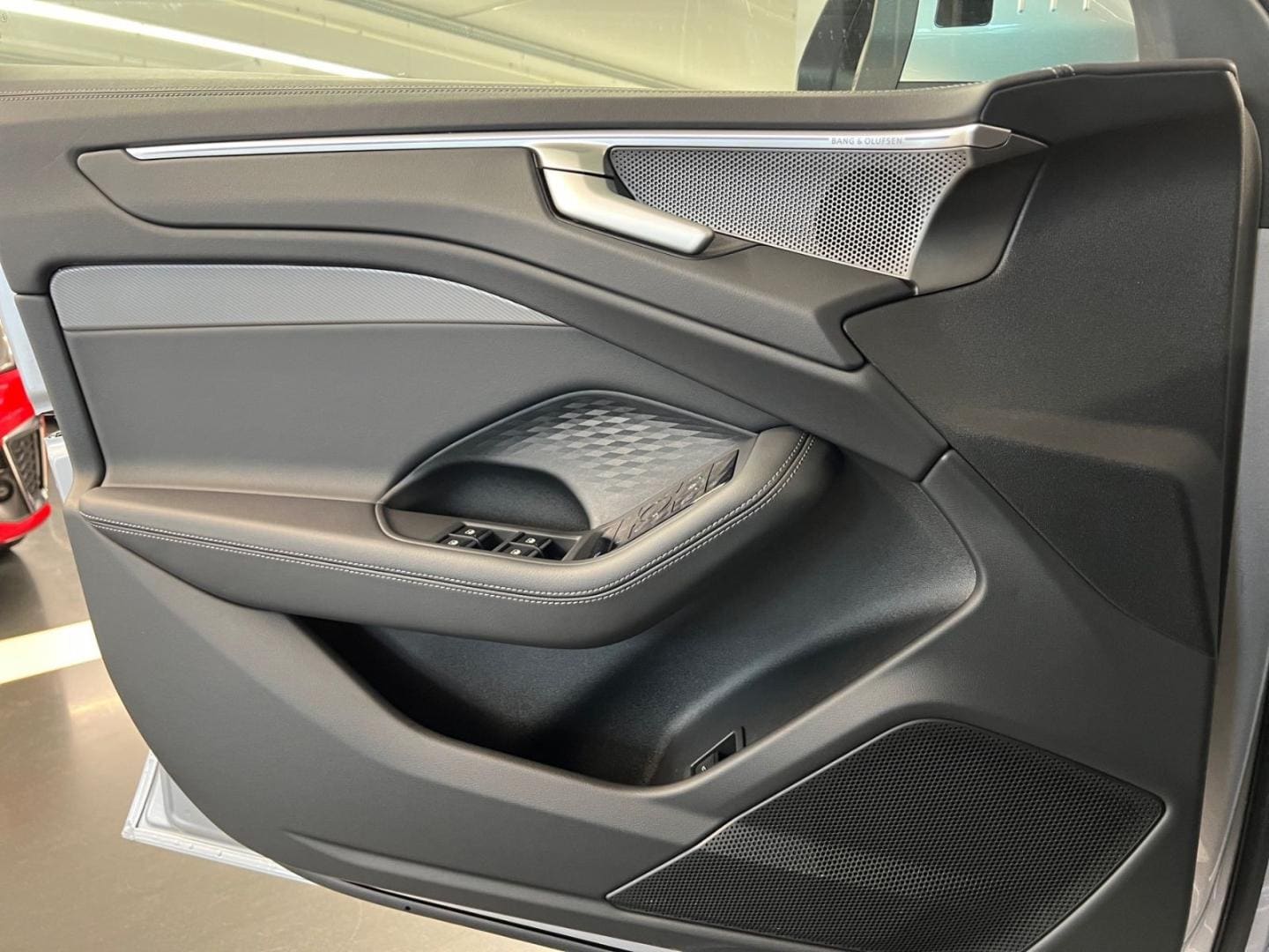 Bild über Audi A6 Avant TDI quattro 150 kW S tronic - für weitere Informationen kontaktieren Sie den Audi Partner