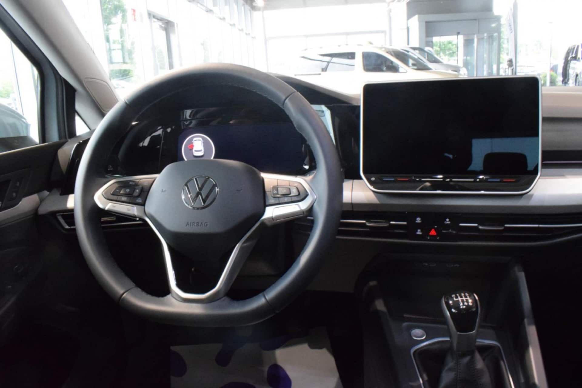 Volkswagen Golf Life