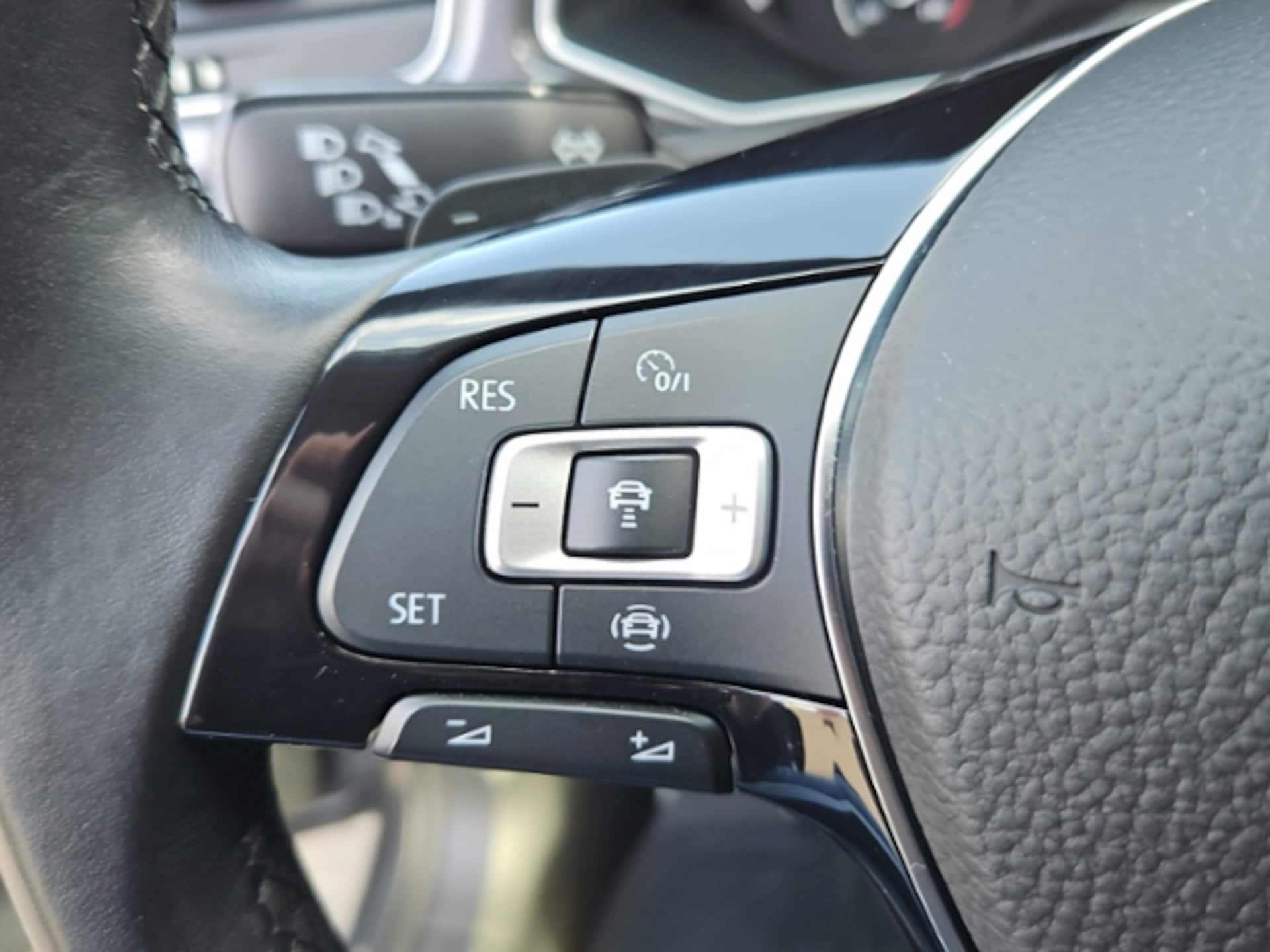 Volkswagen T-Roc IQ.DRIVE