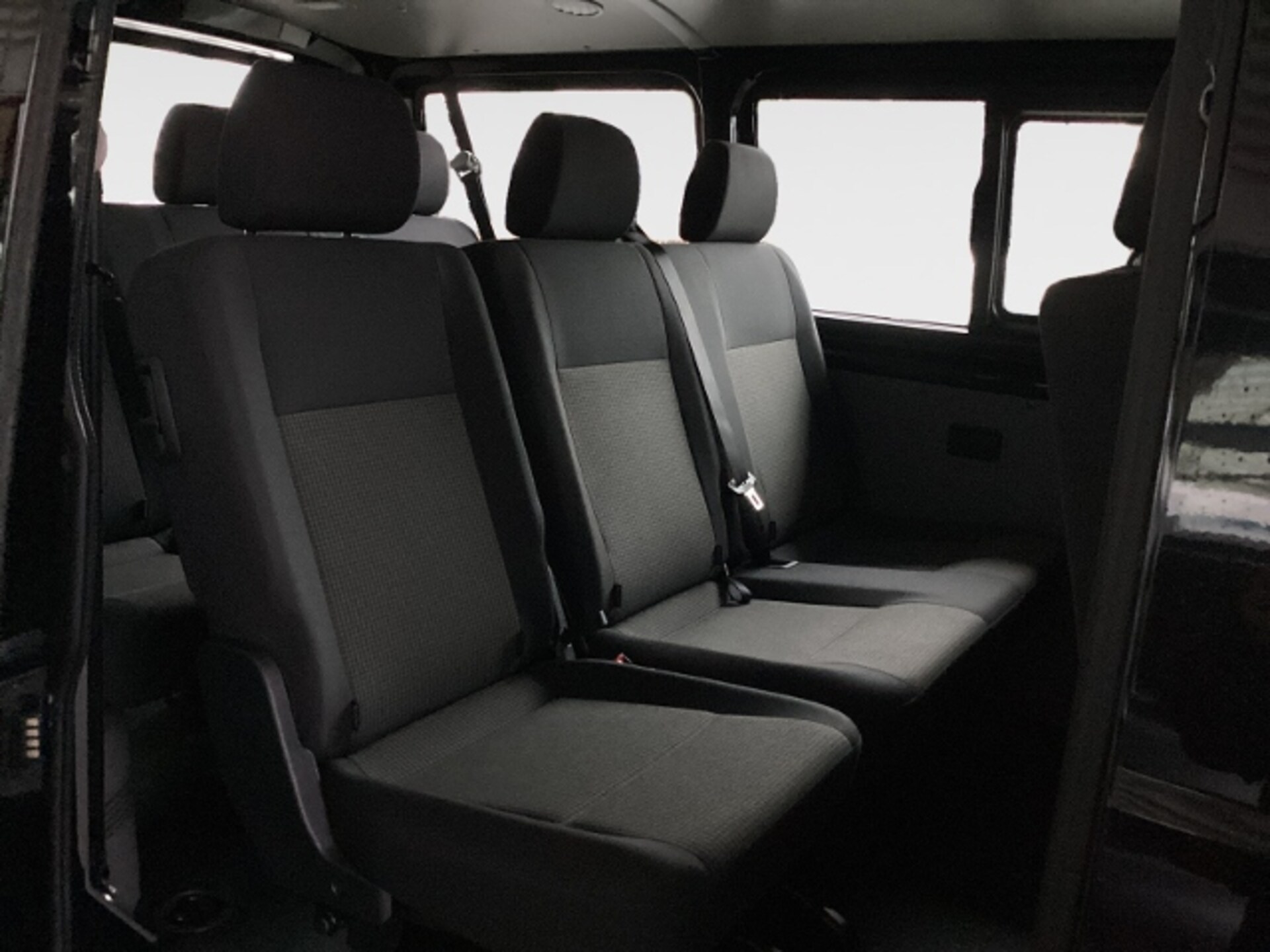 Volkswagen T6.1 Transporter Kombi kurzer Radstand