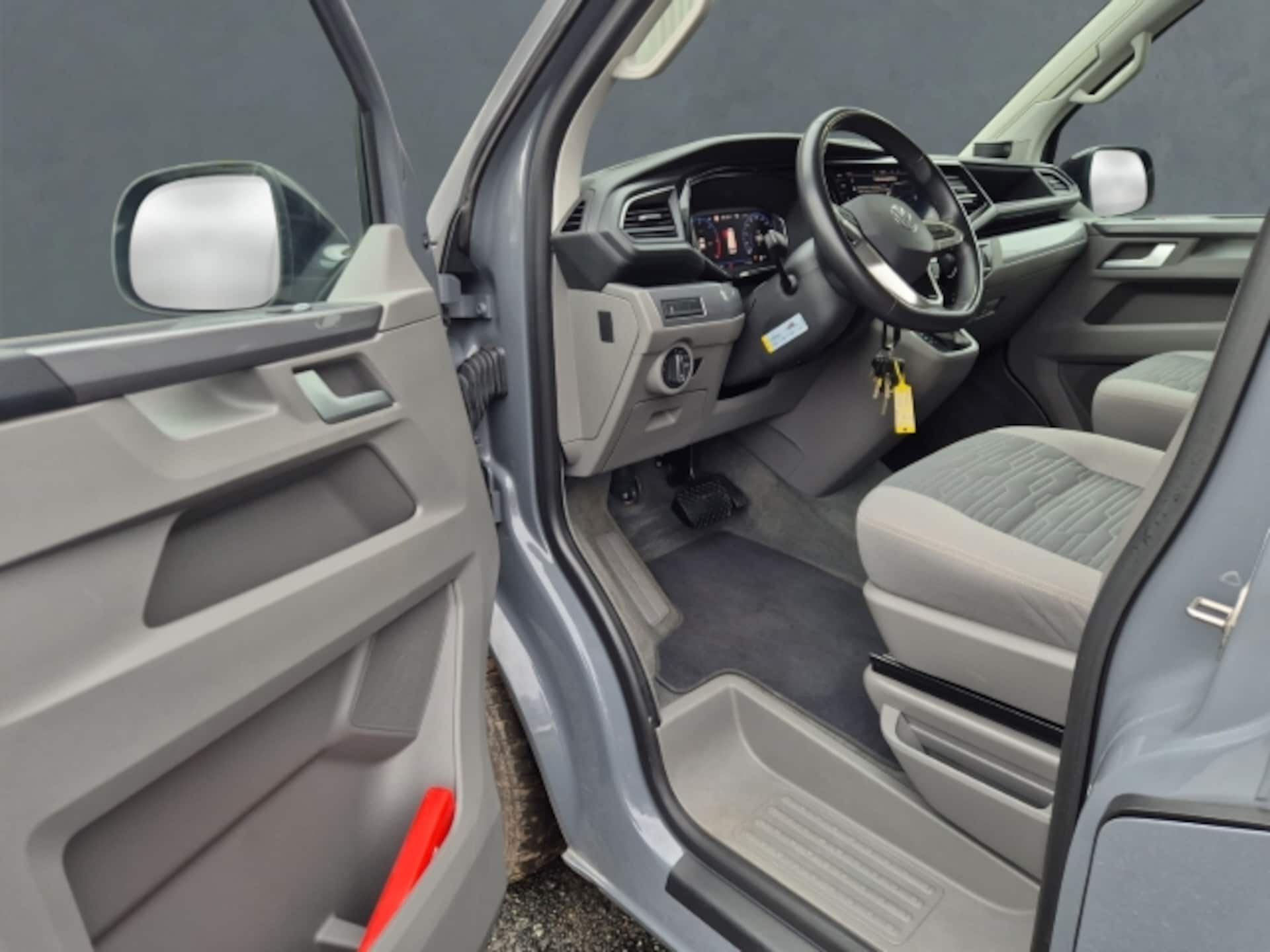 Volkswagen T6.1 California Ocean