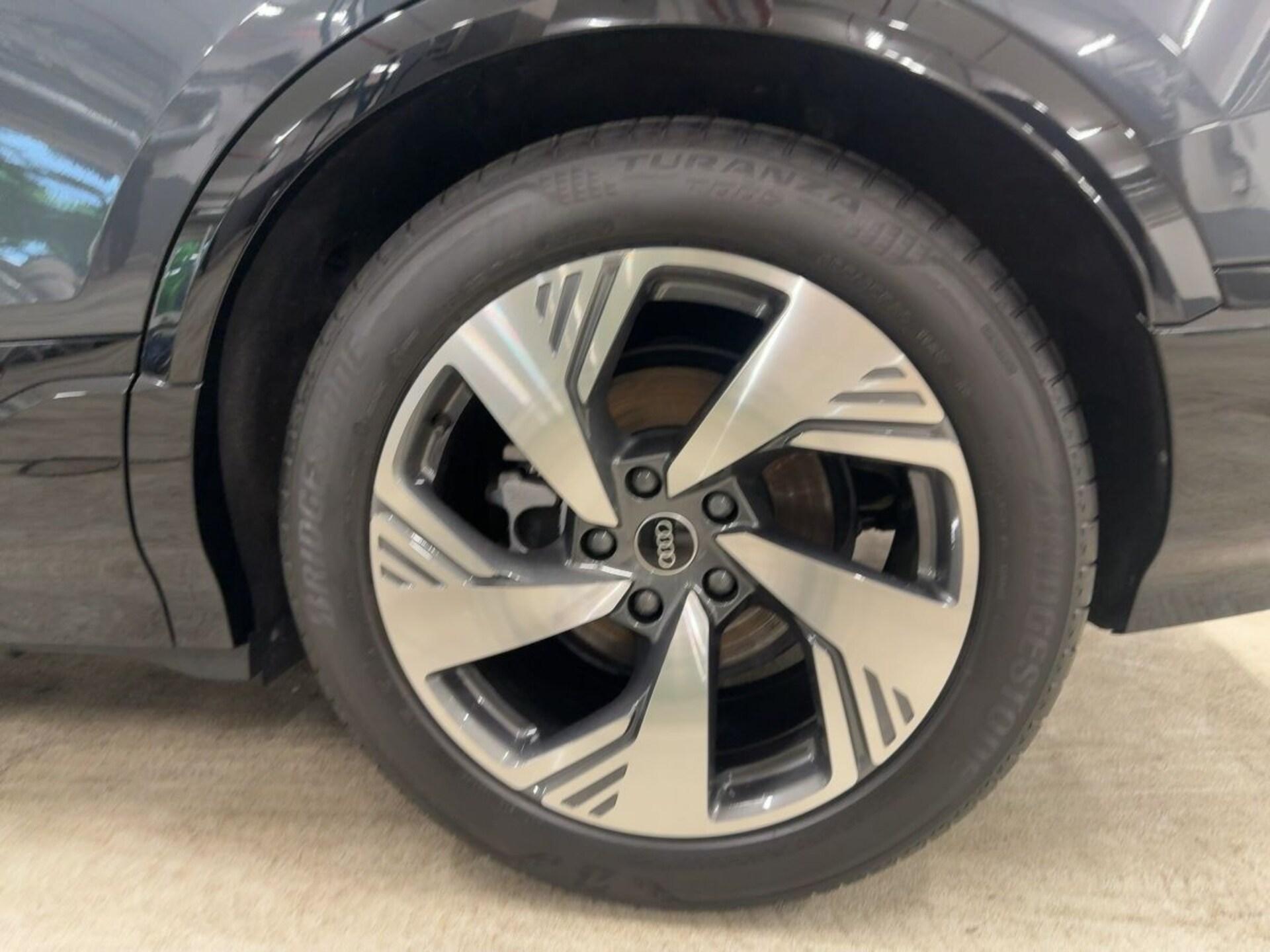 Audi Q6 SUV e-tron