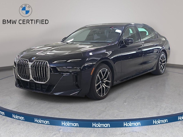 Photo of 2023 BMW 760