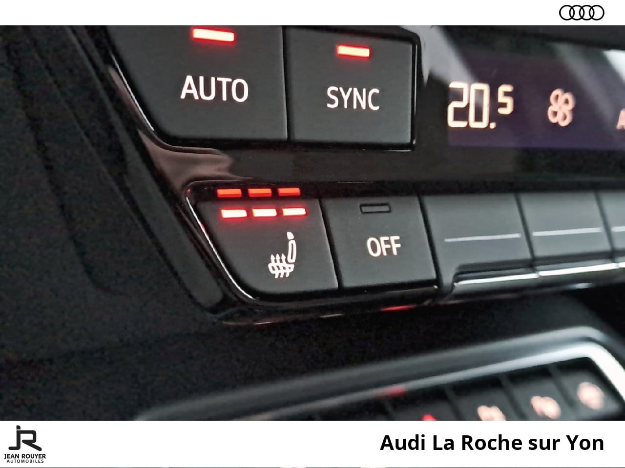 Image about Audi A3 Berline S line 35 TFSI Hybride 110 kW (150 ch) S tronic