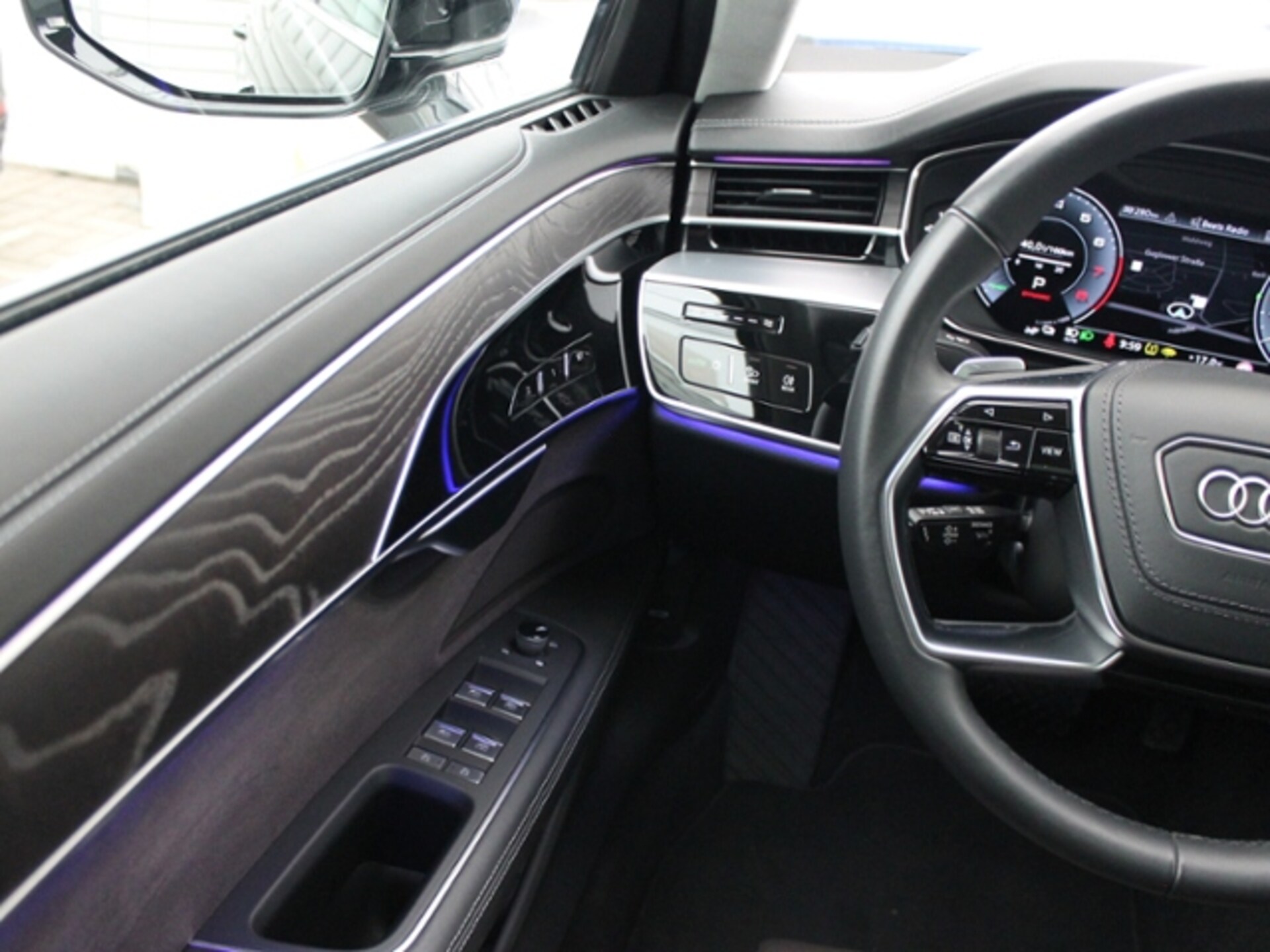 Audi A8 TFSI e