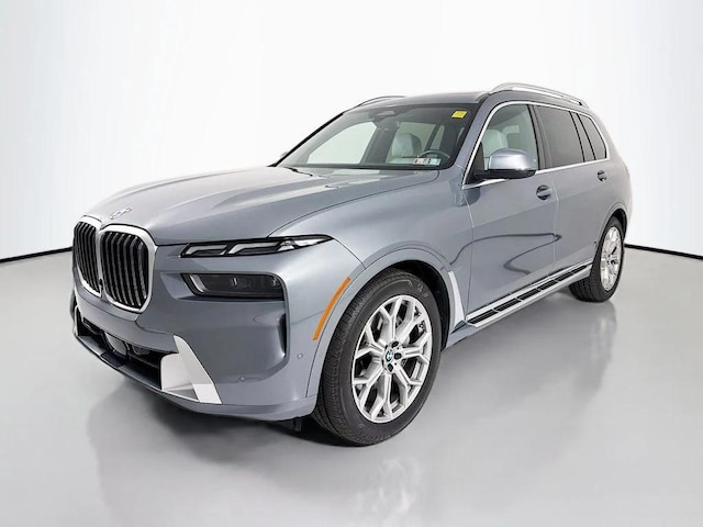 2023 BMW X7