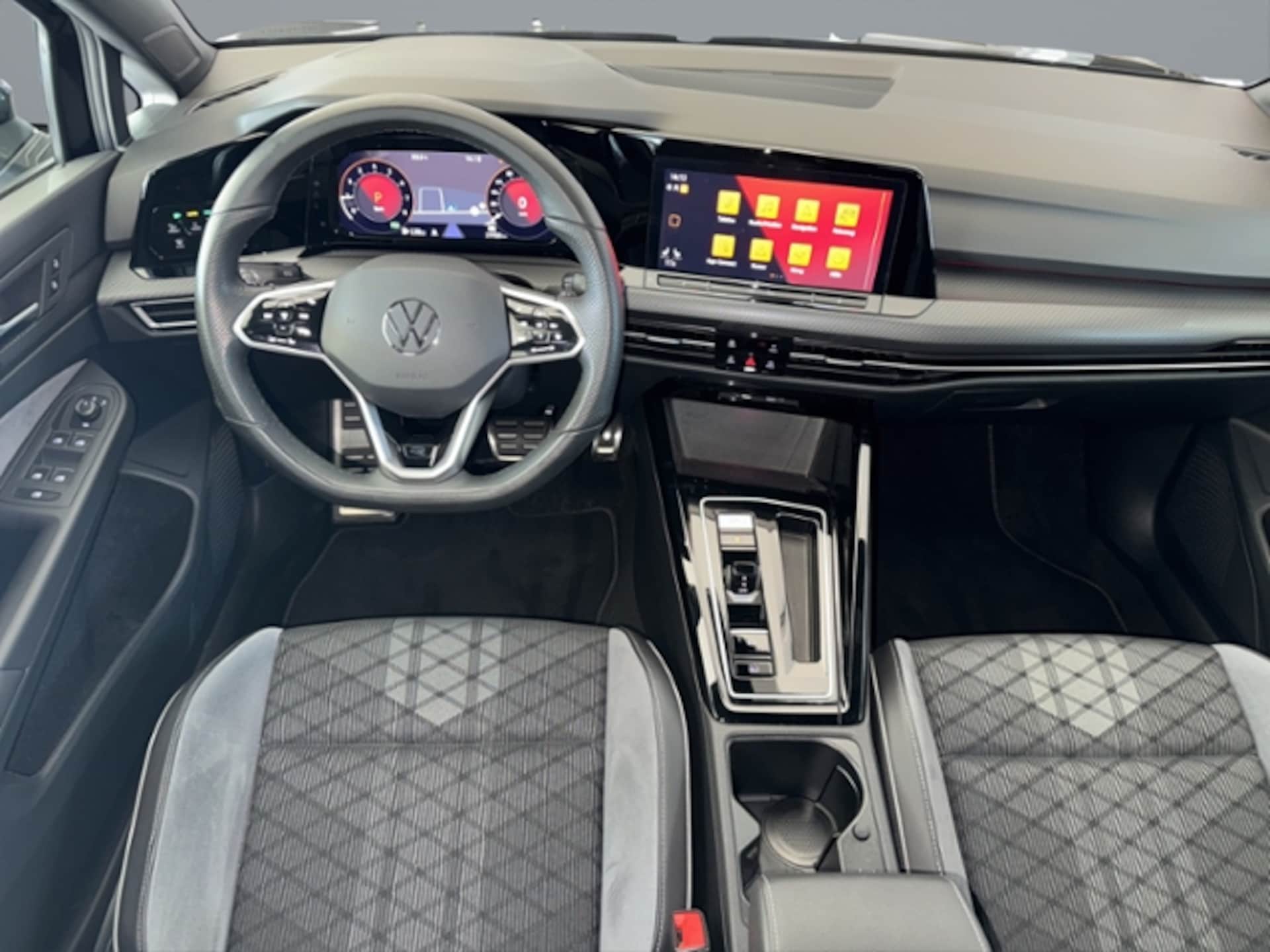 Volkswagen Golf R-Line