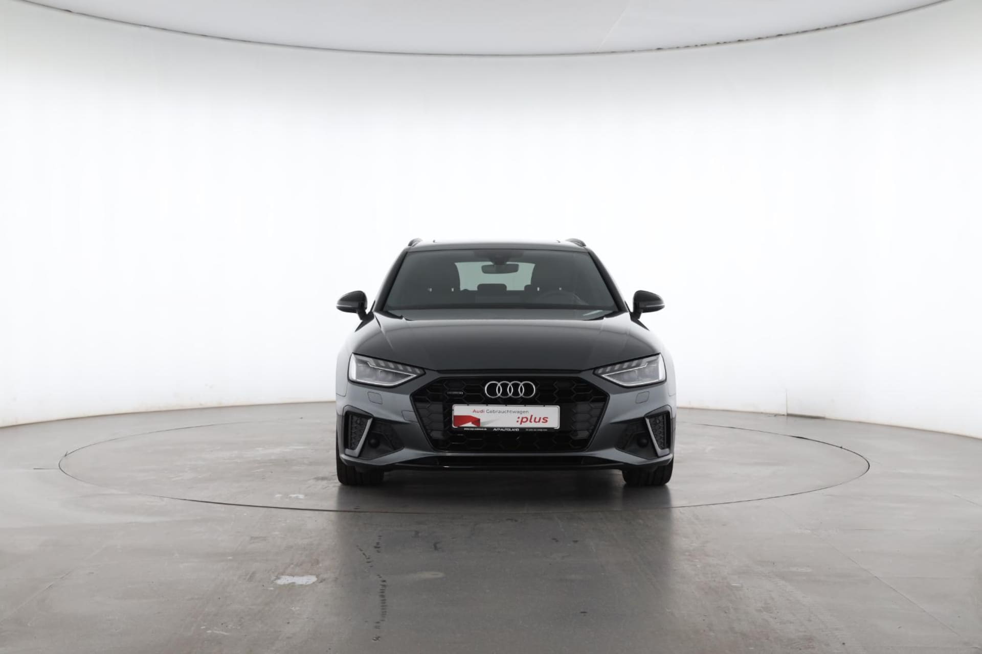 Audi A4 Avant S line