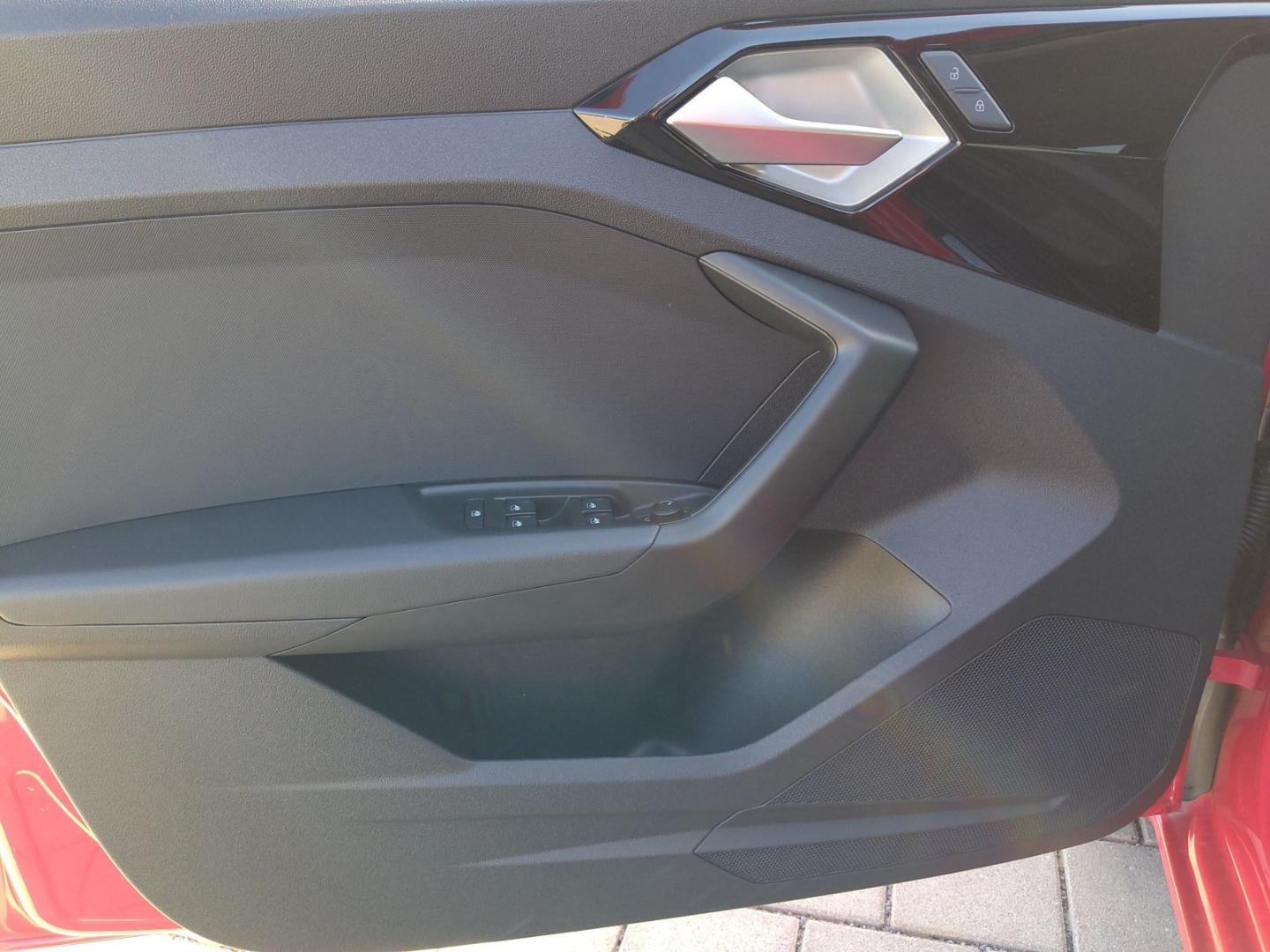 Bild über Audi A1 Sportback advanced 30 TFSI Schaltgetriebe - für weitere Informationen kontaktieren Sie den Audi Partner