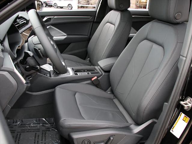 2025 AUDI Q3 - Image 11