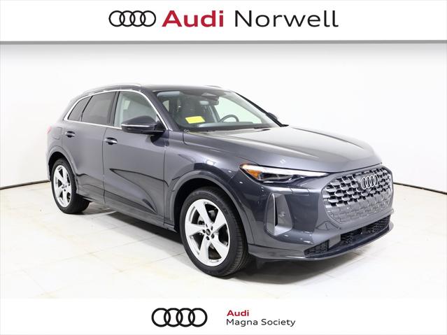 2025 Audi Q5 45 Prestige's photo