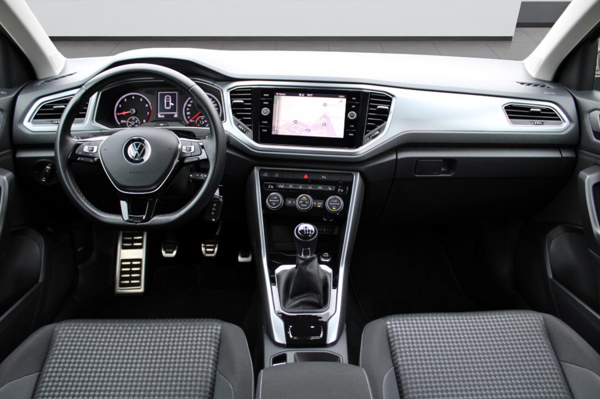 Volkswagen T-Roc Active
