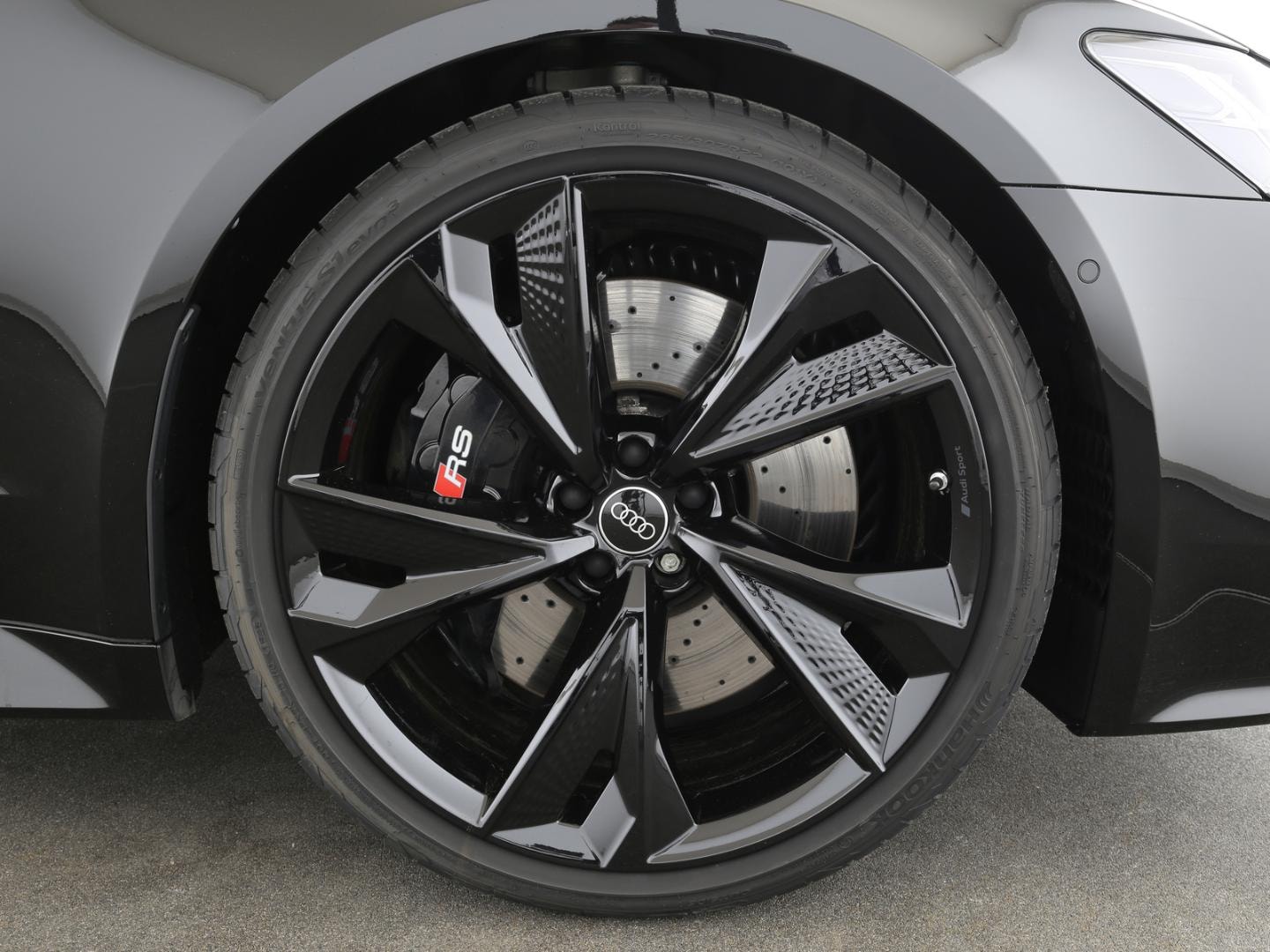 Bild über Audi RS 7 Sportback TFSI quattro tiptronic - für weitere Informationen kontaktieren Sie den Audi Partner