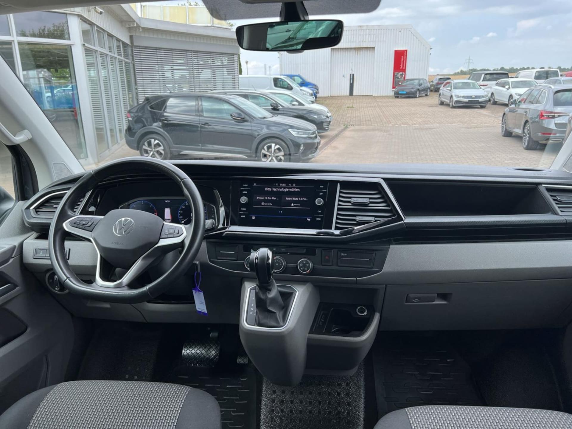 Volkswagen T6.1 Transporter Kombi langer Radstand