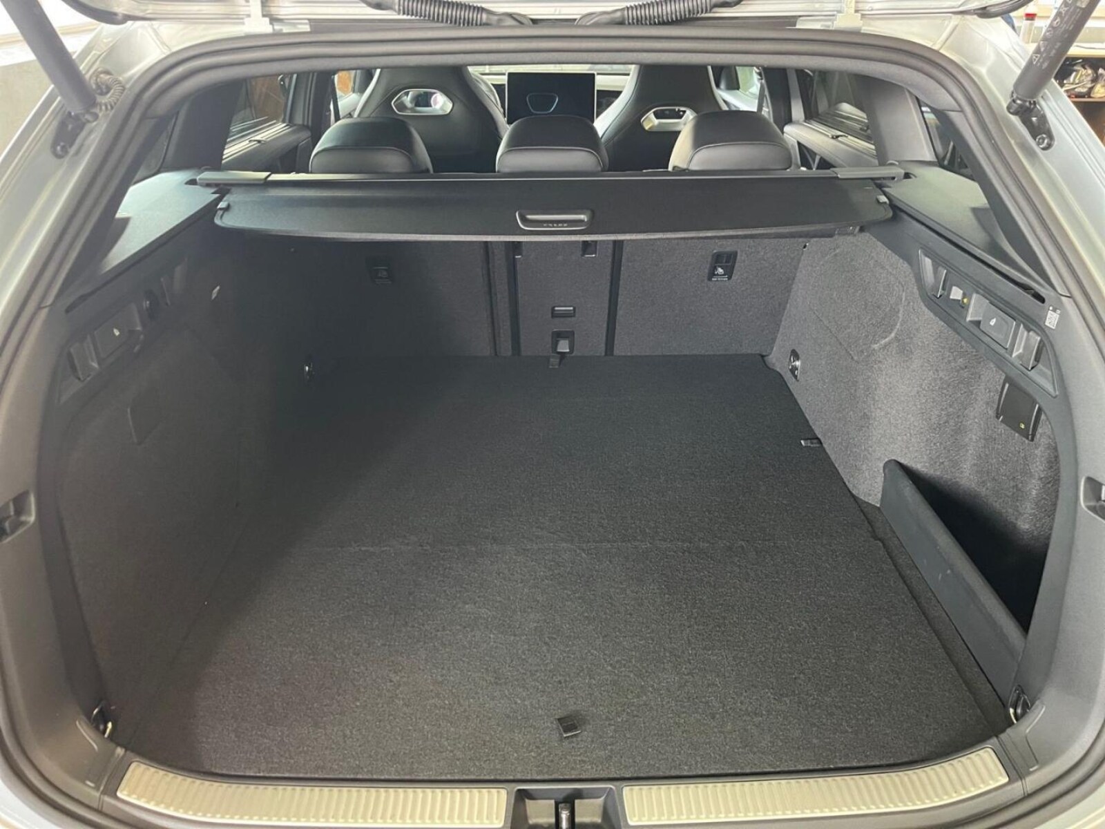 Volkswagen Passat – Bild 11