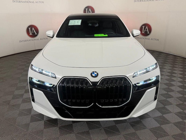 2025 BMW