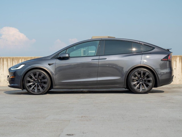 2022 Tesla Model X