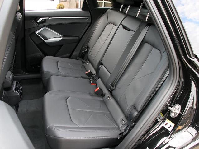 2025 AUDI Q3 - Image 13