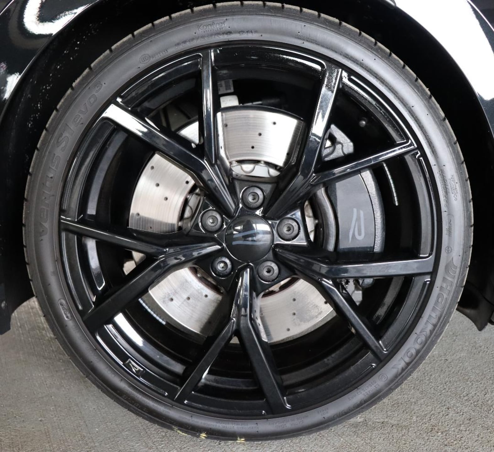 Volkswagen Golf R Black Edition