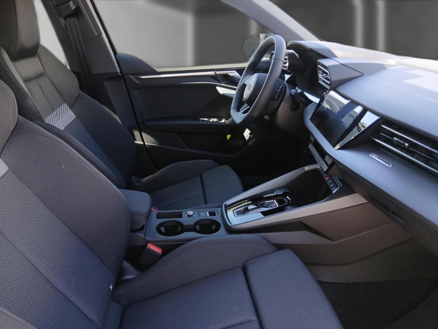 Bild über Audi A3 Sportback TFSI e TFSI e 150 kW S tronic - für weitere Informationen kontaktieren Sie den Audi Partner