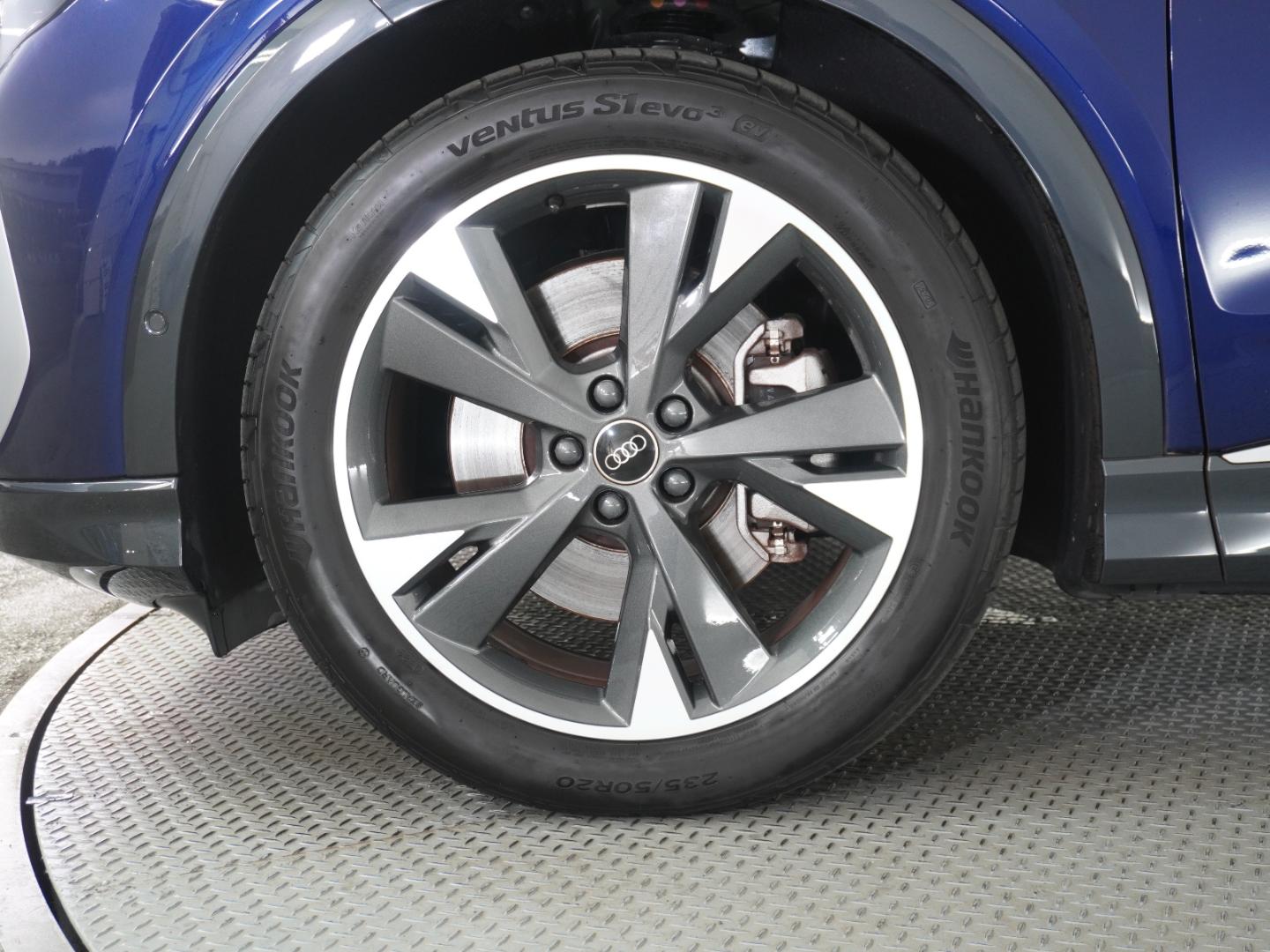 Image about Audi Q4 e-tron 40 e-tron 150,00 kW
