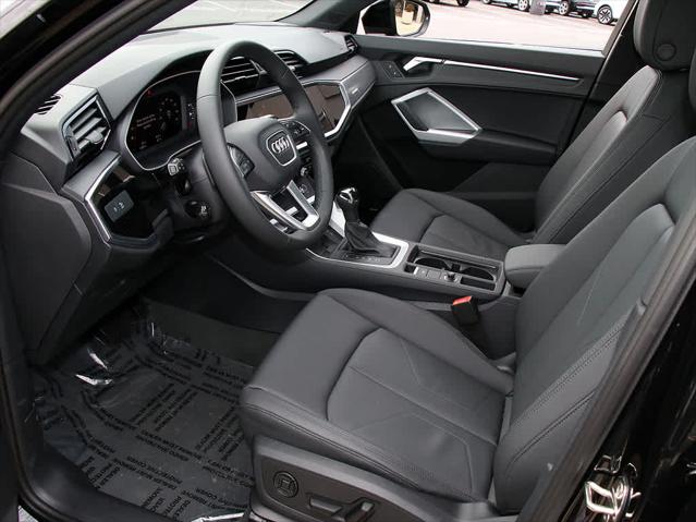 2025 AUDI Q3 - Image 12