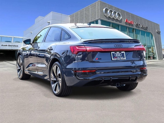 2024 Audi Q8 Sportback e-tron