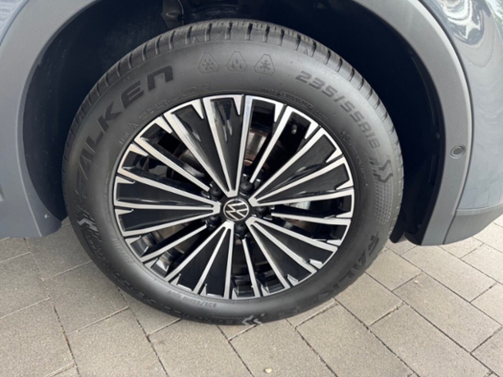 Volkswagen Tiguan – Bild 6