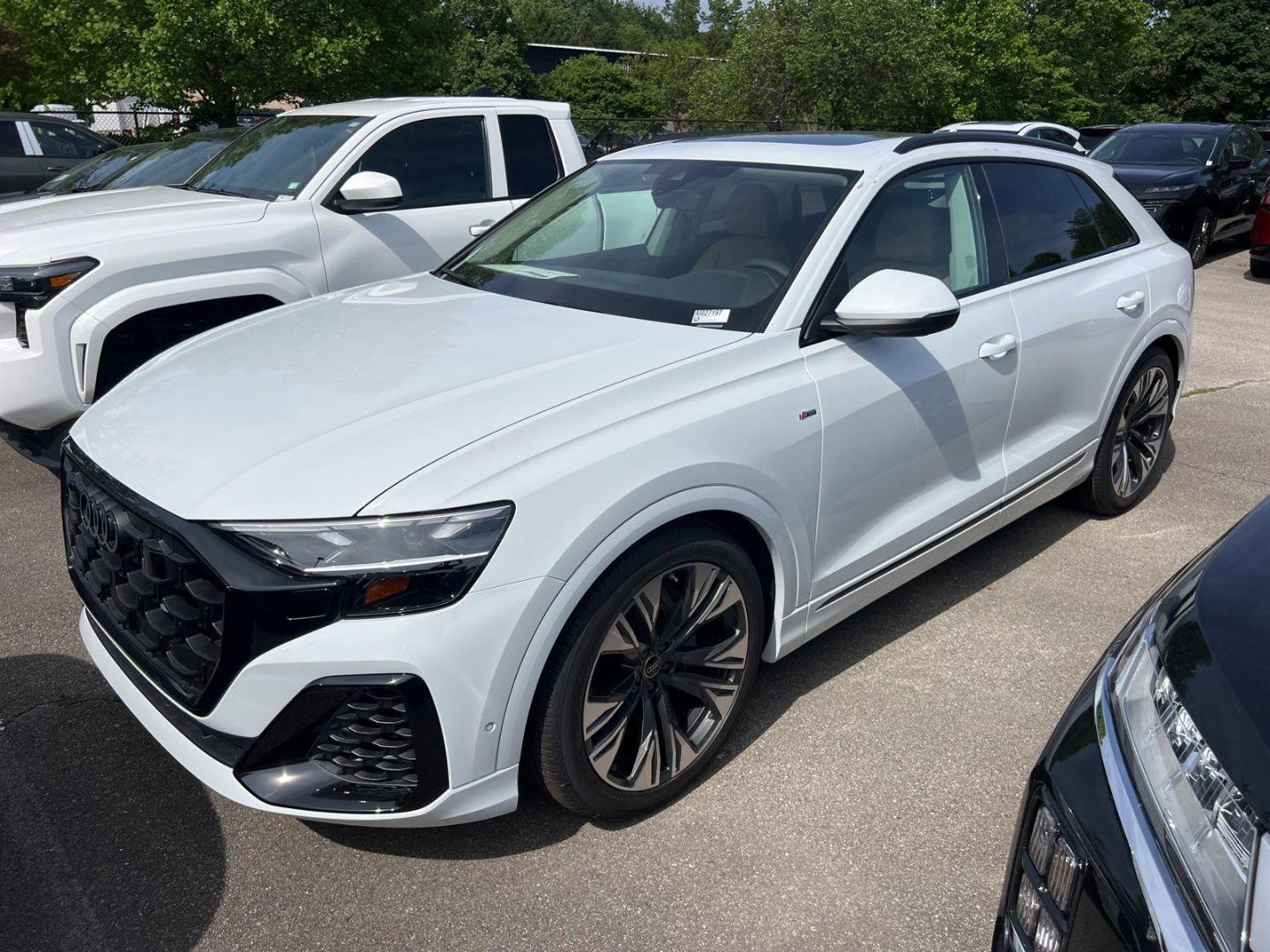 2026 Audi Q8 55 Premium Plus quattro Tiptonic's photo