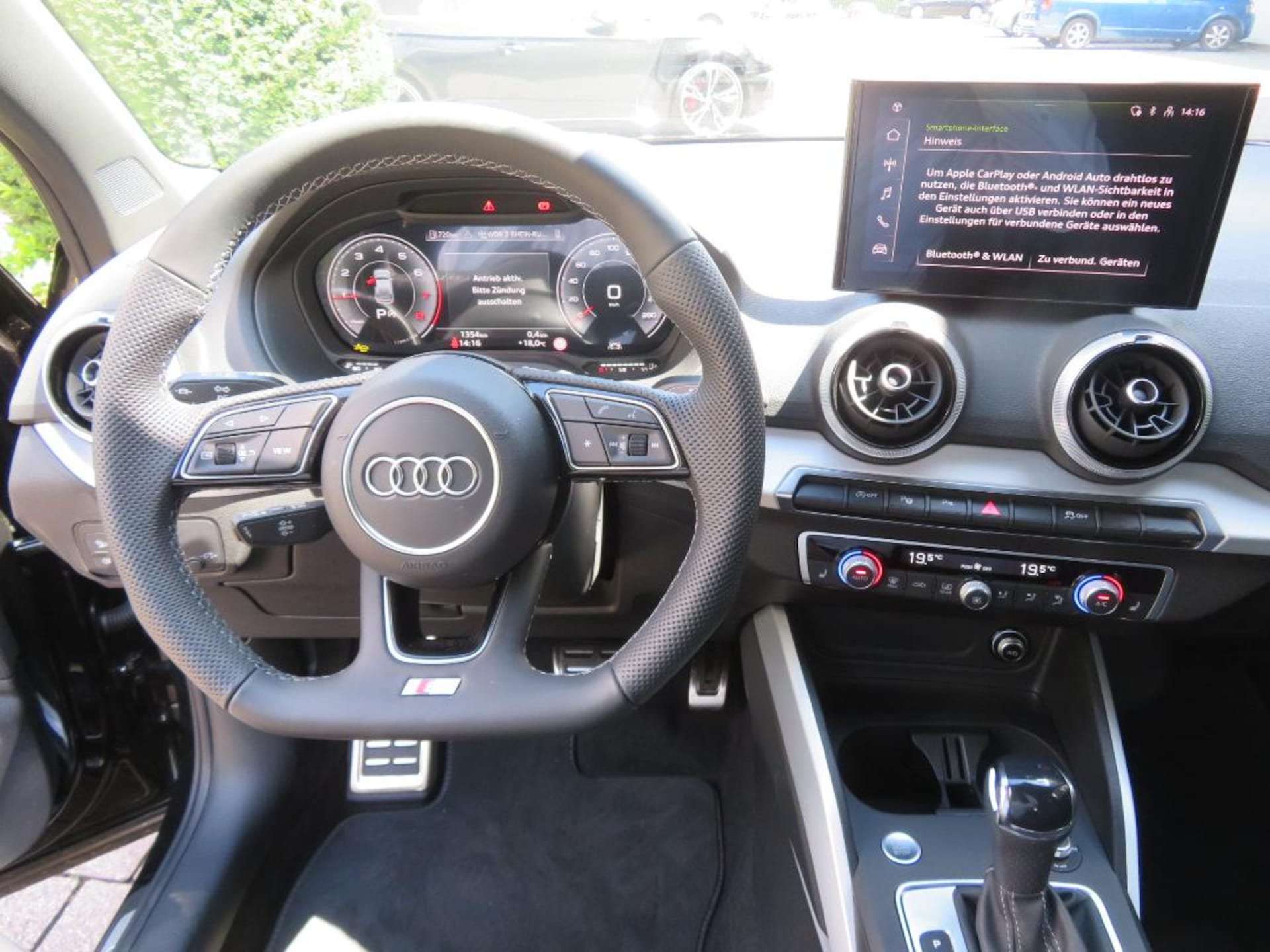 Audi Q2 S line