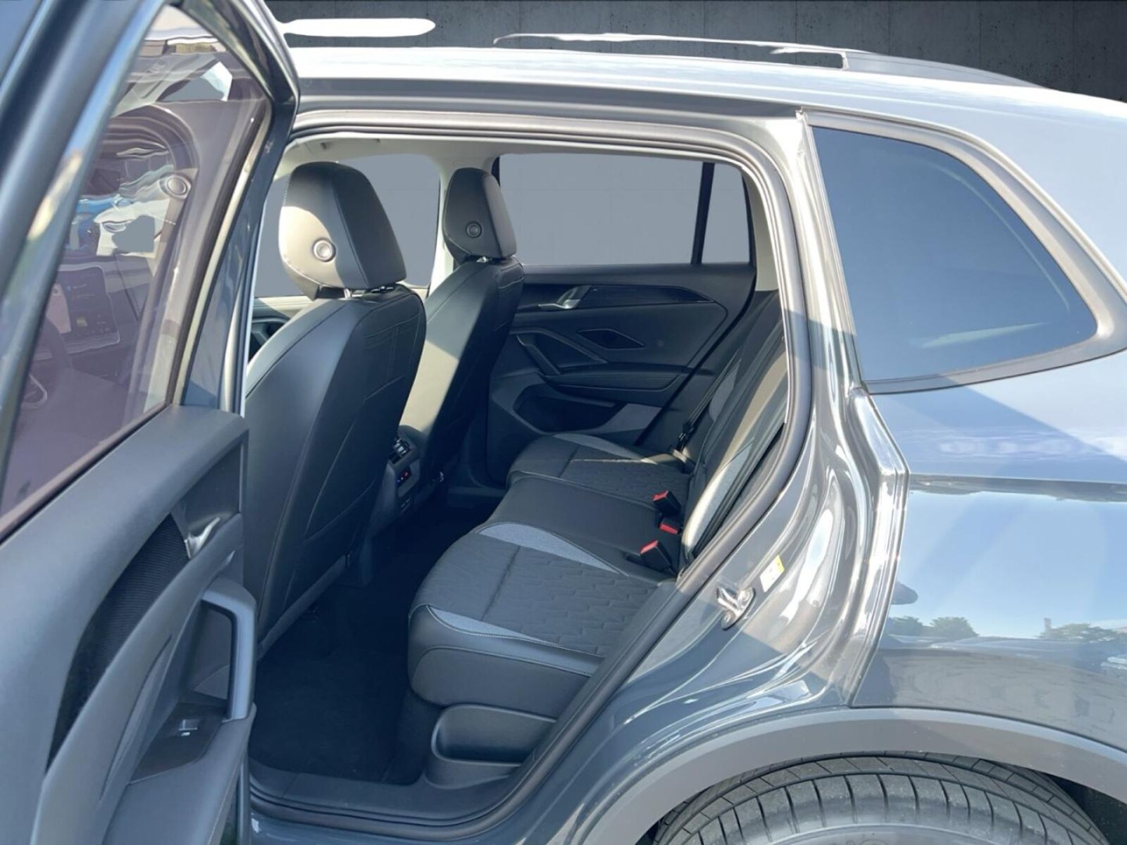 Volkswagen Tiguan – Bild 12