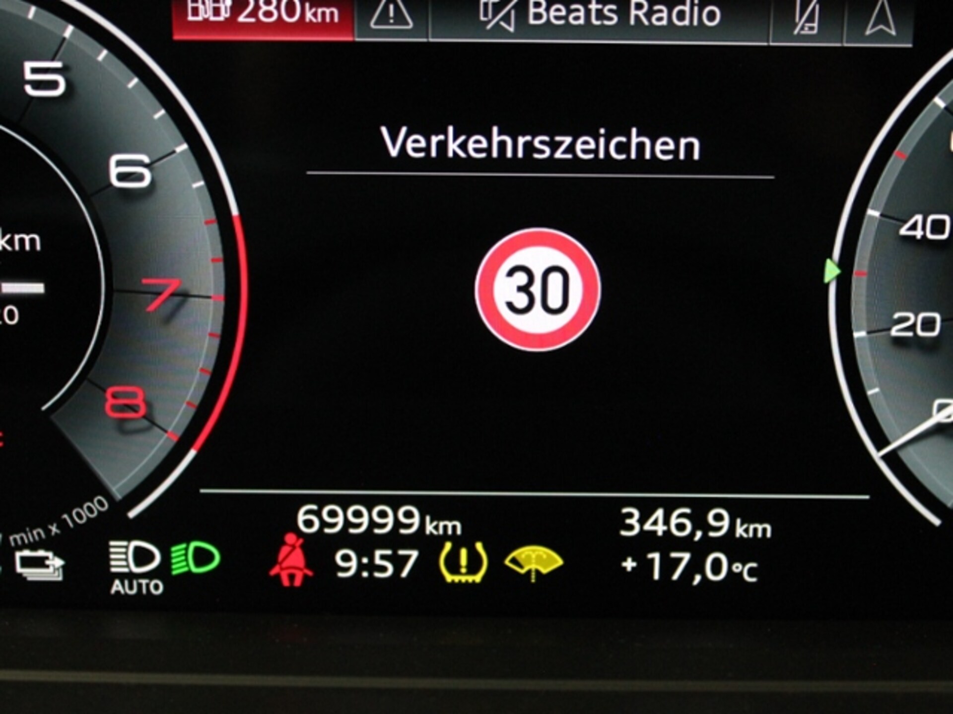 Audi A8 TFSI e