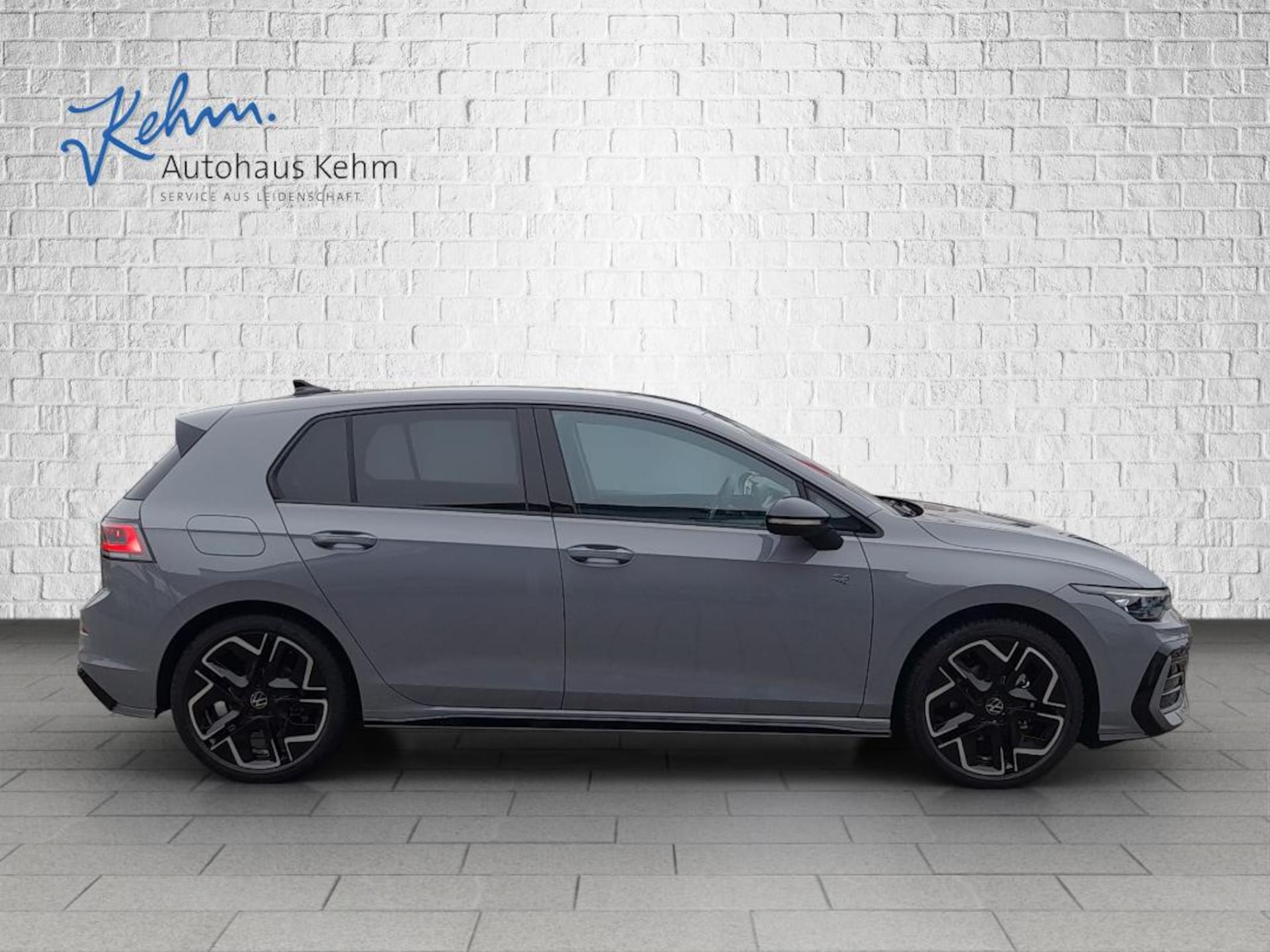 Volkswagen Golf R-Line
