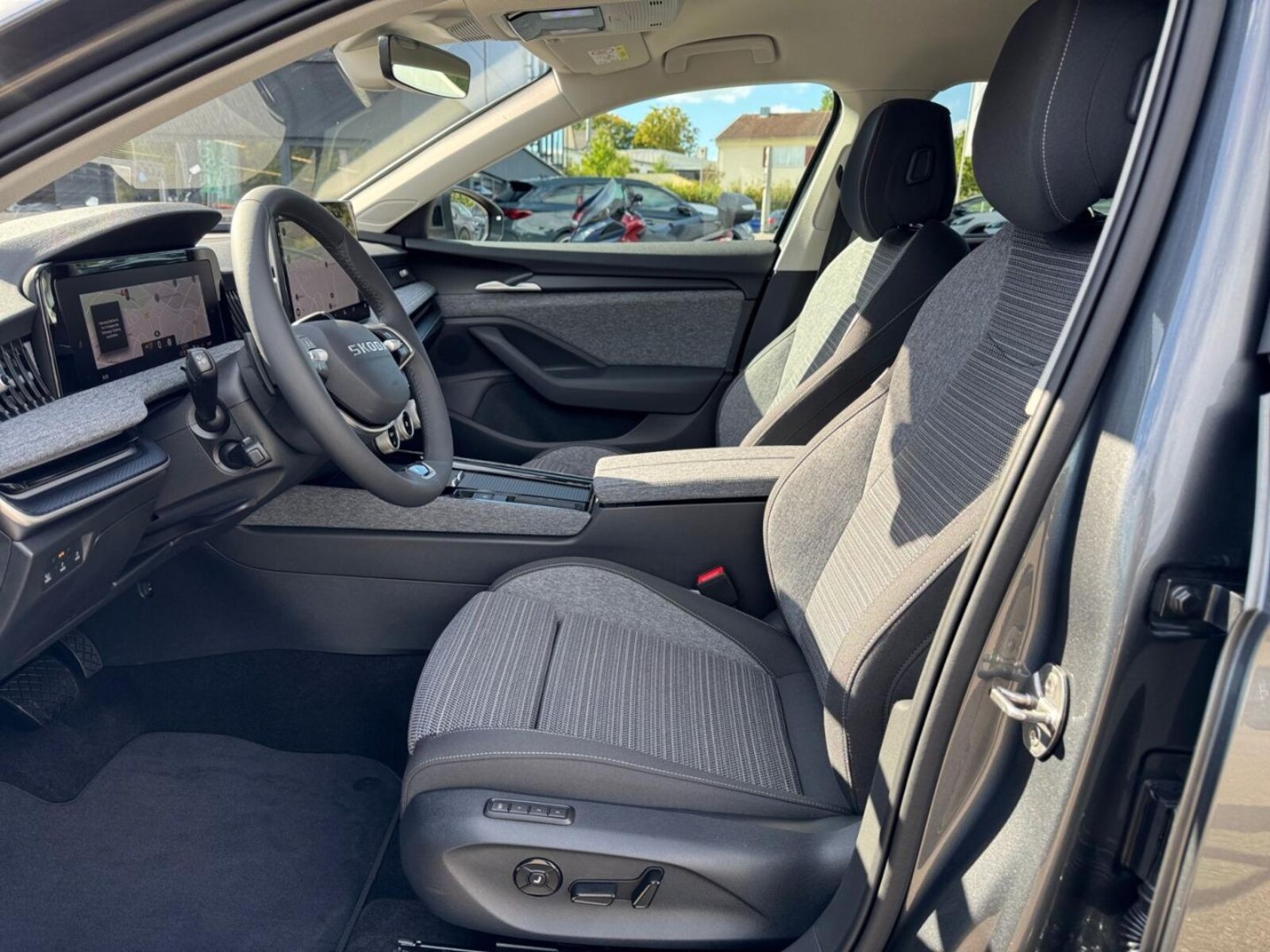 Škoda Superb Combi – Bild 10