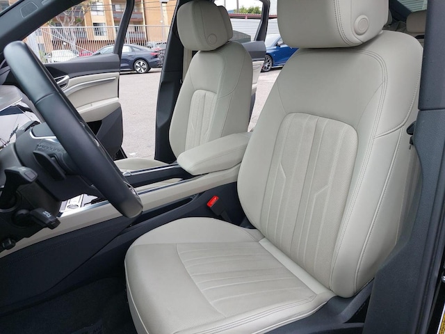 2024 Audi Q8 Sportback e-tron Premium Plus - Photo 15